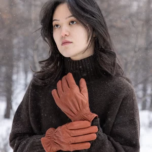 Women’s premium yak leather gloves in warm reddish-brown leather