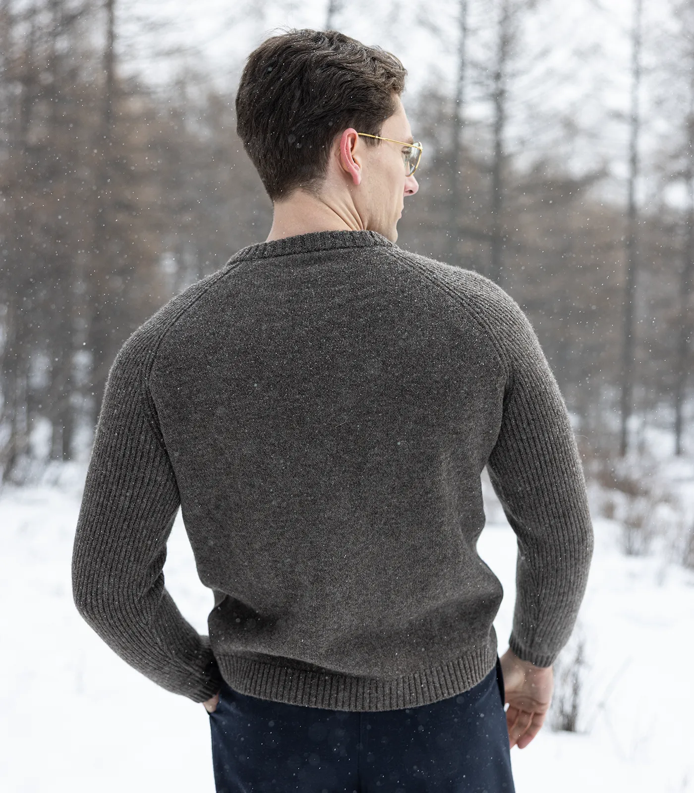 Back view of men’s Mongolian yak wool classic jumper