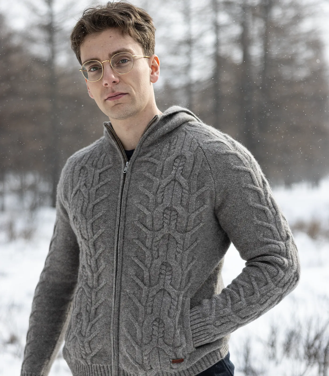 Unisex 100% Mongolian yak wool hooded jumper with textured knit pattern