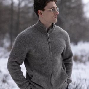 Men’s natural grey yak wool full-zip cardigan with refined winter fit